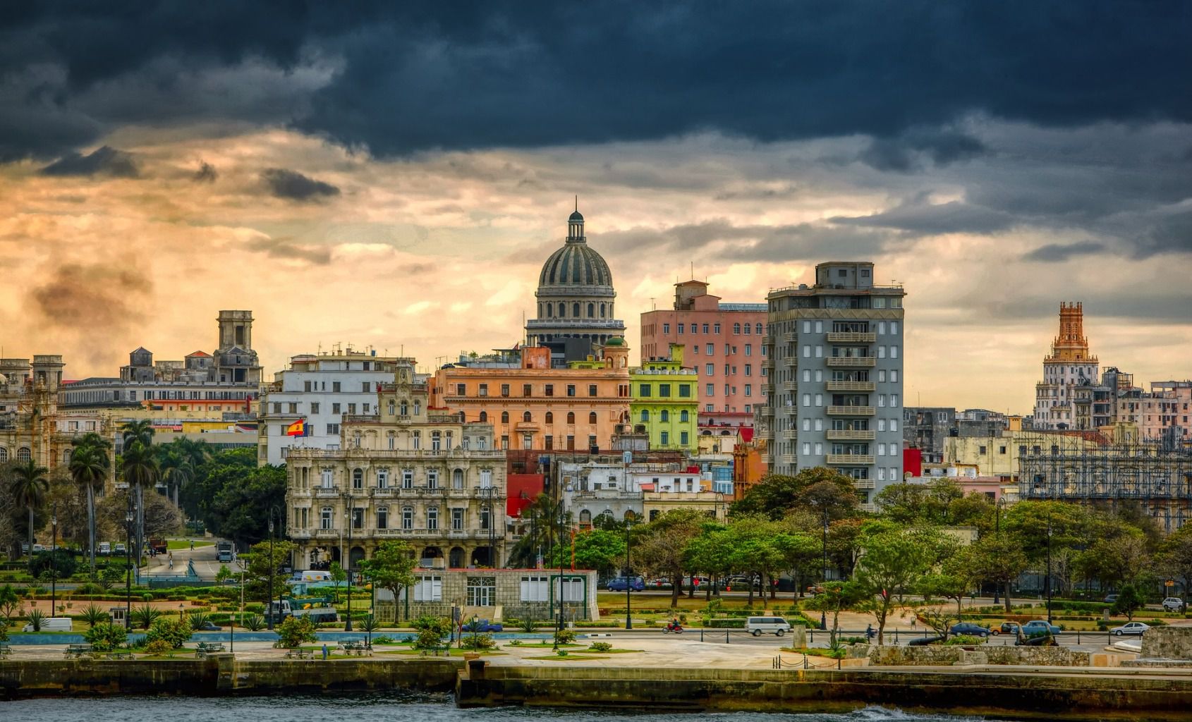 Avenue du Port de La Havane le jour